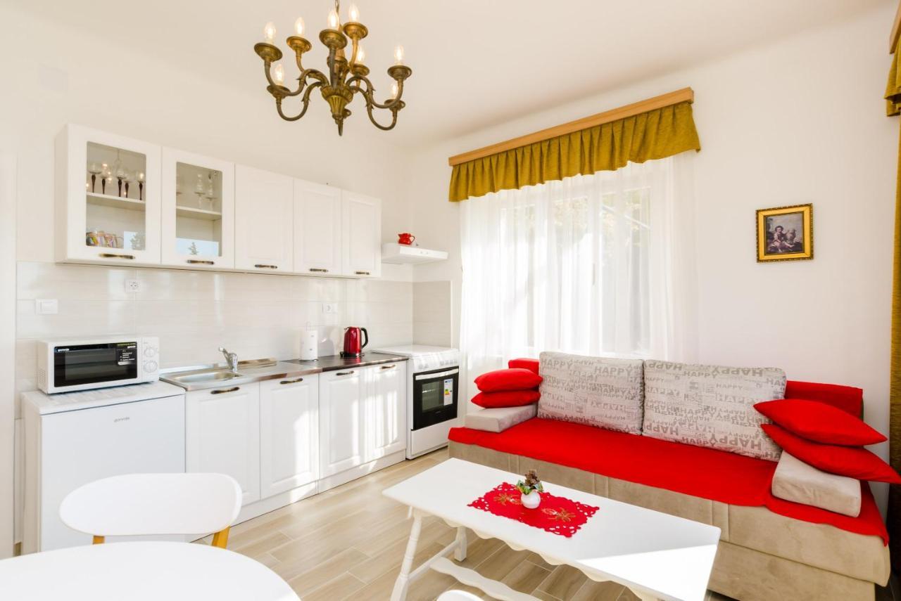 Guest House Villa Nina Mlini Zewnętrze zdjęcie